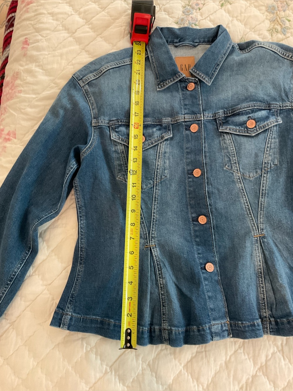 GAP Women's Medium Blue Fitted Denim Jacket - Picture 8 of 9